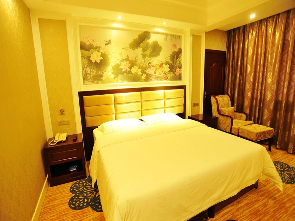 New West Street Hotel - Grand Wing Yangshuo Værelse billede