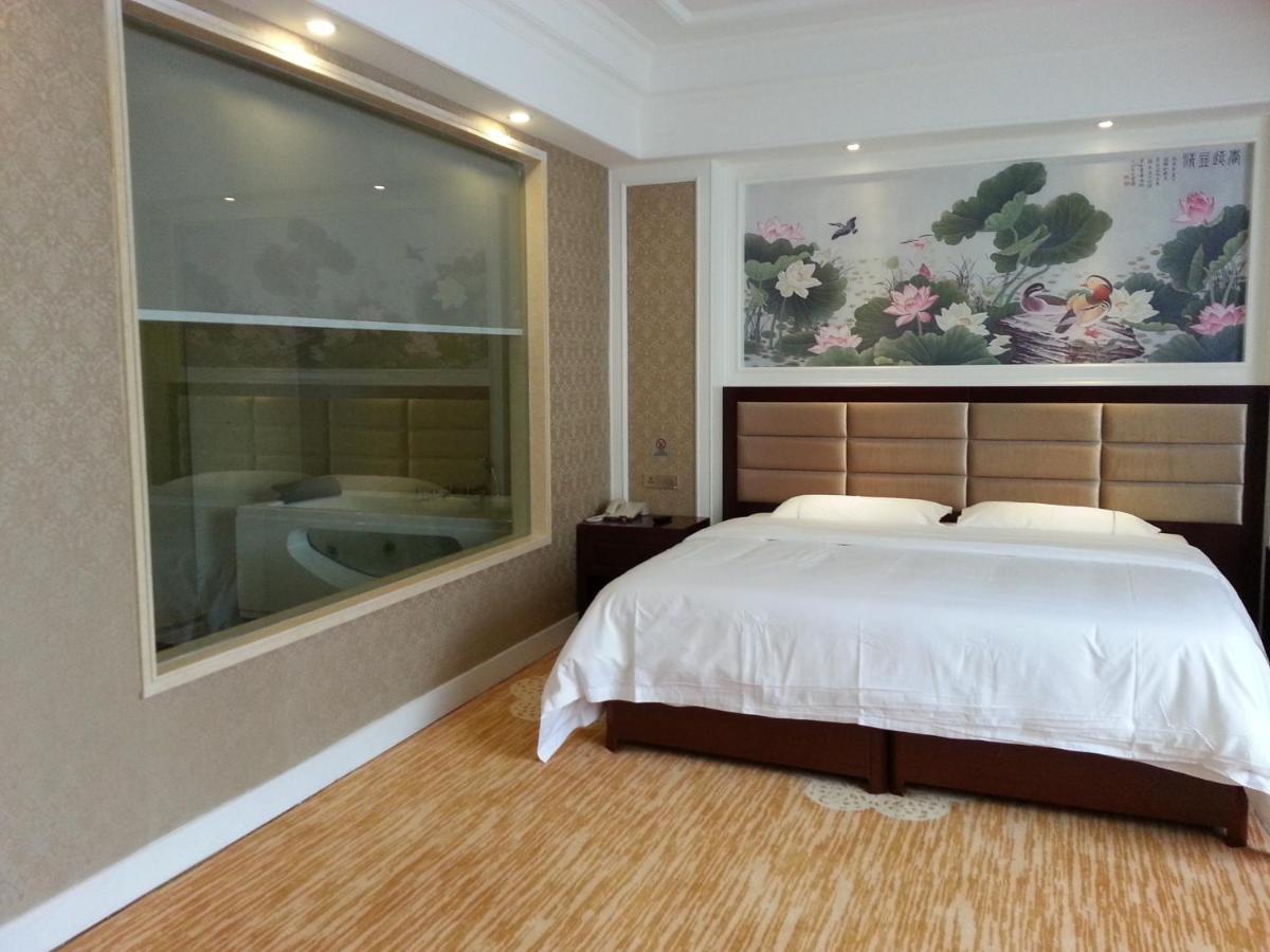 New West Street Hotel - Grand Wing Yangshuo Eksteriør billede
