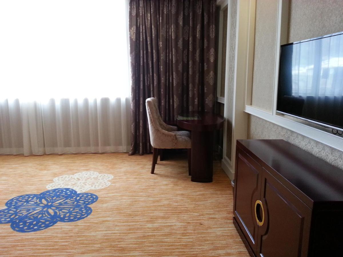 New West Street Hotel - Grand Wing Yangshuo Værelse billede